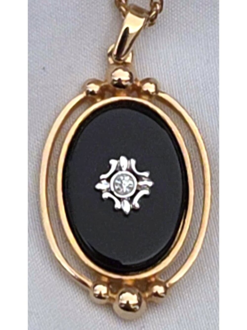 Avon VICTORIAN style REVERSIBLE PENDANT NECKLACE black onyx gold-tone 20" chain - Picture 2 of 16